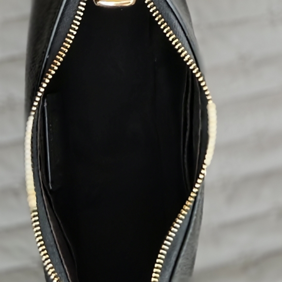 Coach Teri Black Leather Shoulder Bag - Picture 10 of 13